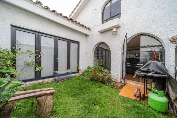 Casa de 5 alcobas en venta en Las Villas, Bogotá, 250 m² · foto 7 de 24