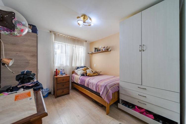 Casa de 5 alcobas en venta en Las Villas, Bogotá, 250 m² · foto 10 de 24