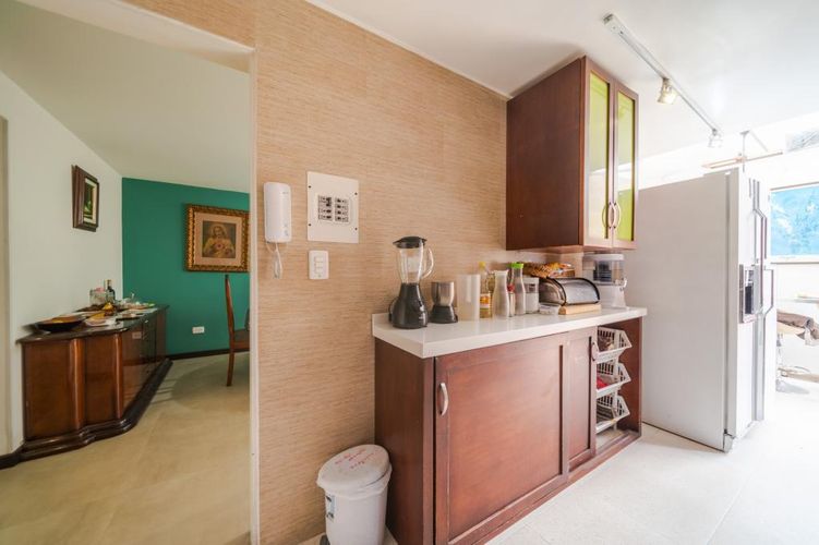 Casa de 5 alcobas en venta en Las Villas, Bogotá, 250 m² · foto 14 de 24