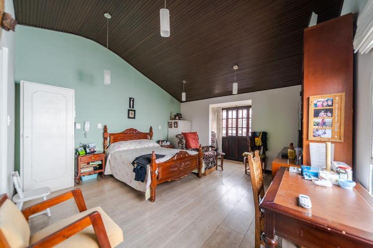 Casa de 5 alcobas en venta en Las Villas, Bogotá, 250 m² · foto 23 de 24