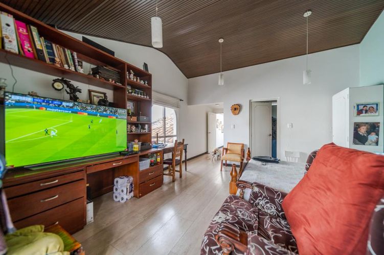 Casa de 5 alcobas en venta en Las Villas, Bogotá, 250 m² · foto 24 de 24