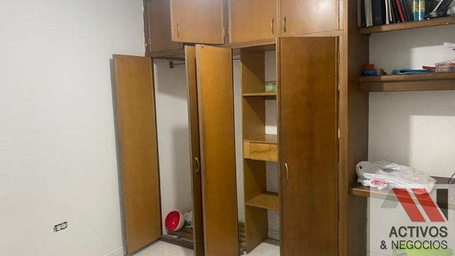 Casa de 3 alcobas en venta en Las Violetas, Medellín, 162 m² · foto 18 de 24