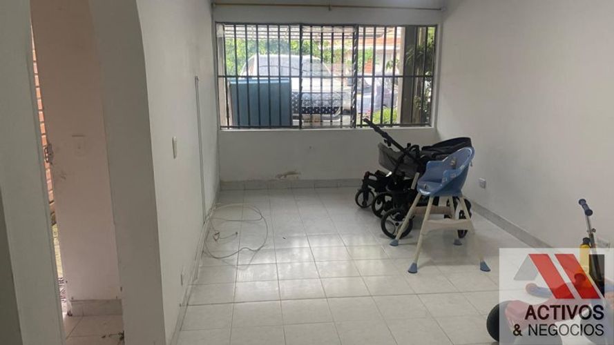 Casa de 3 alcobas en venta en Las Violetas, Medellín, 162 m² · foto 24 de 24