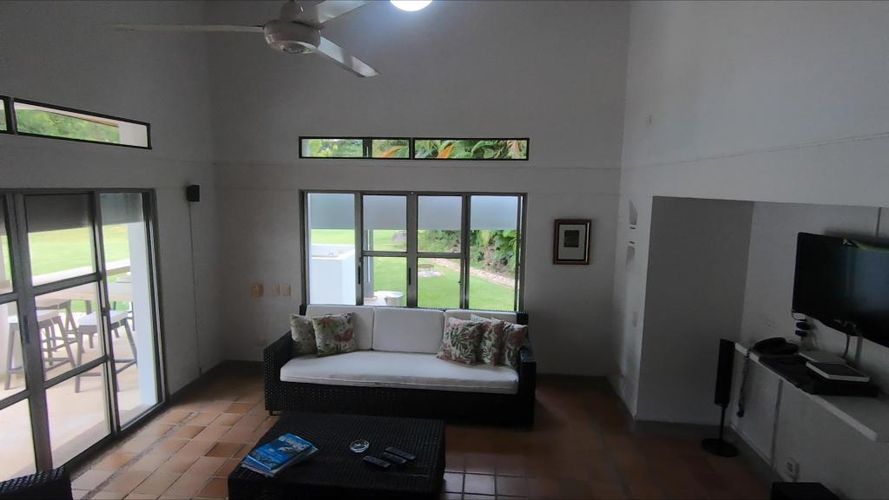 Casa de 5 alcobas en venta en Girardot, Girardot, 300 m² · foto 5 de 16