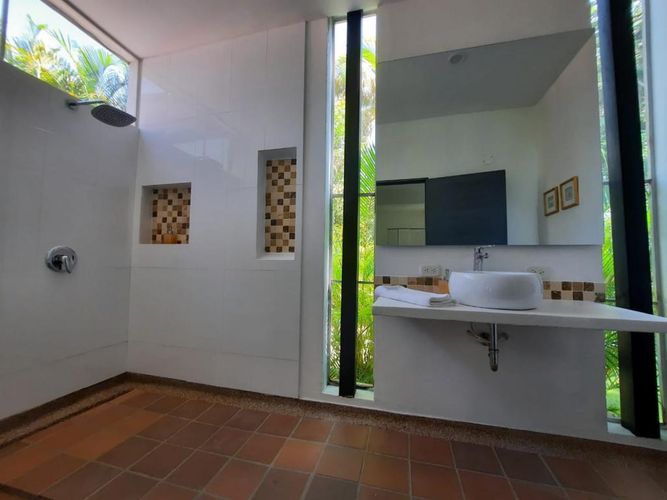 Casa de 5 alcobas en venta en Girardot, Girardot, 300 m² · foto 15 de 16
