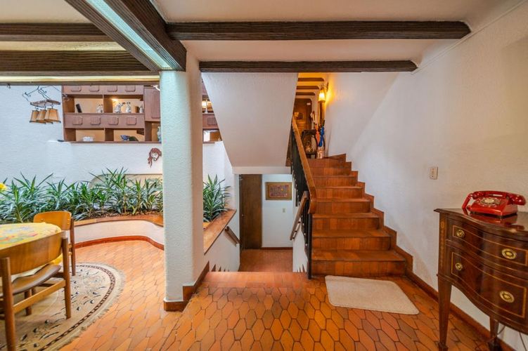 Casa de 3 alcobas en venta en Santa Barbara Oriental, Bogotá, 266 m² · foto 9 de 24