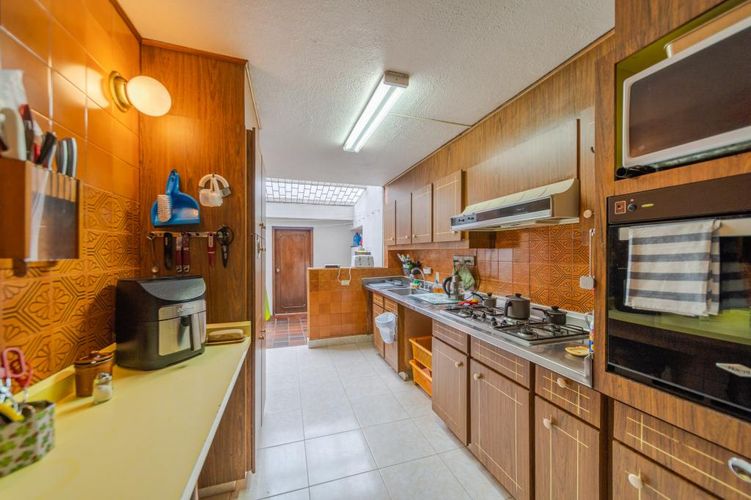 Casa de 3 alcobas en venta en Santa Barbara Oriental, Bogotá, 266 m² · foto 10 de 24
