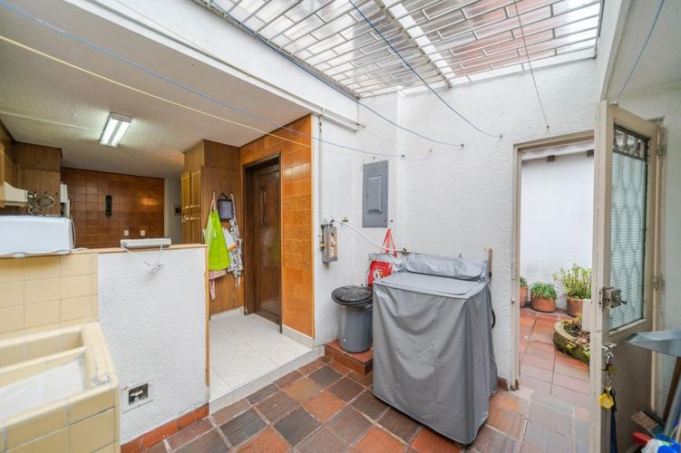 Casa de 3 alcobas en venta en Santa Barbara Oriental, Bogotá, 266 m² · foto 13 de 24