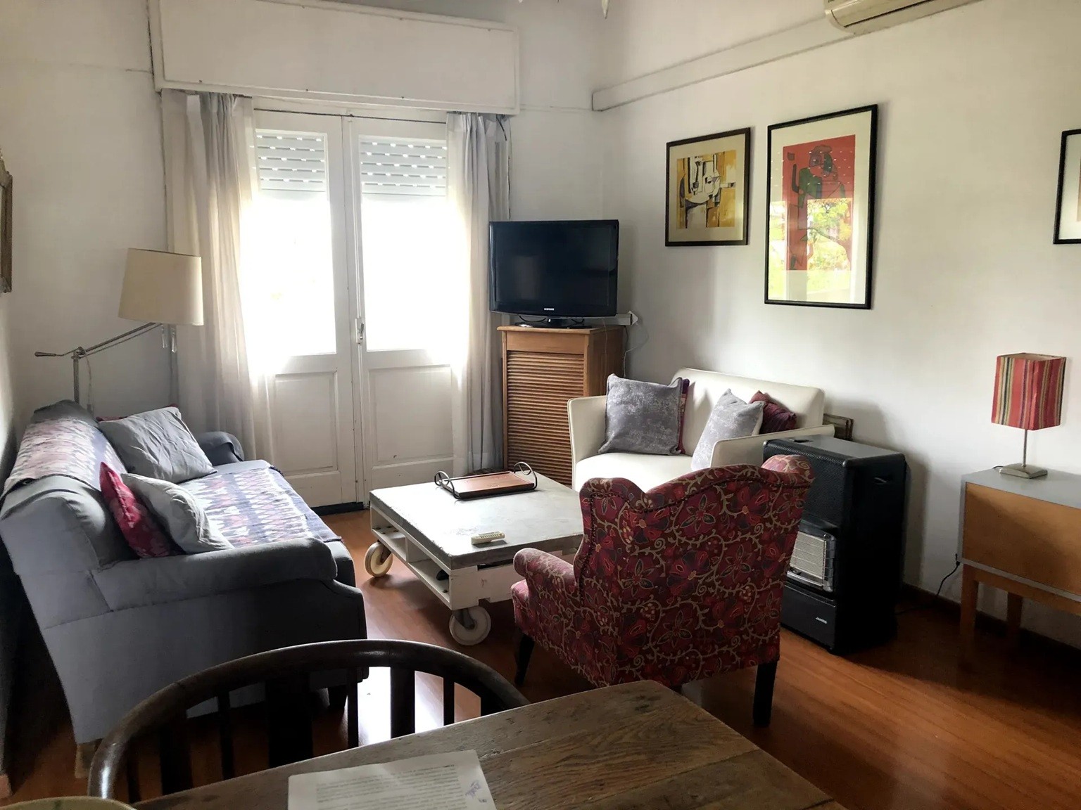 ALQUILER EN PUNTA CARRETAS DE 2 DORMITORIOS, 2 BALCONES, PARRILLERO EXCLUSIVO, GASTOS COMUNES BAJOS · Foto 4