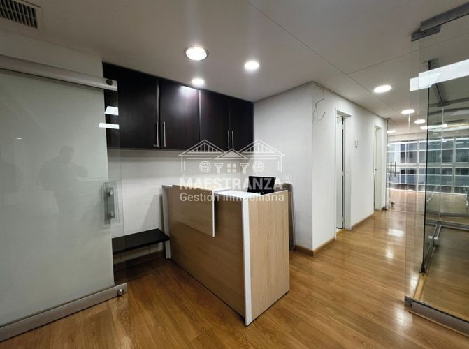Oficina en arriendo en El Campestre, Medellín, 65 m² · foto 3 de 12