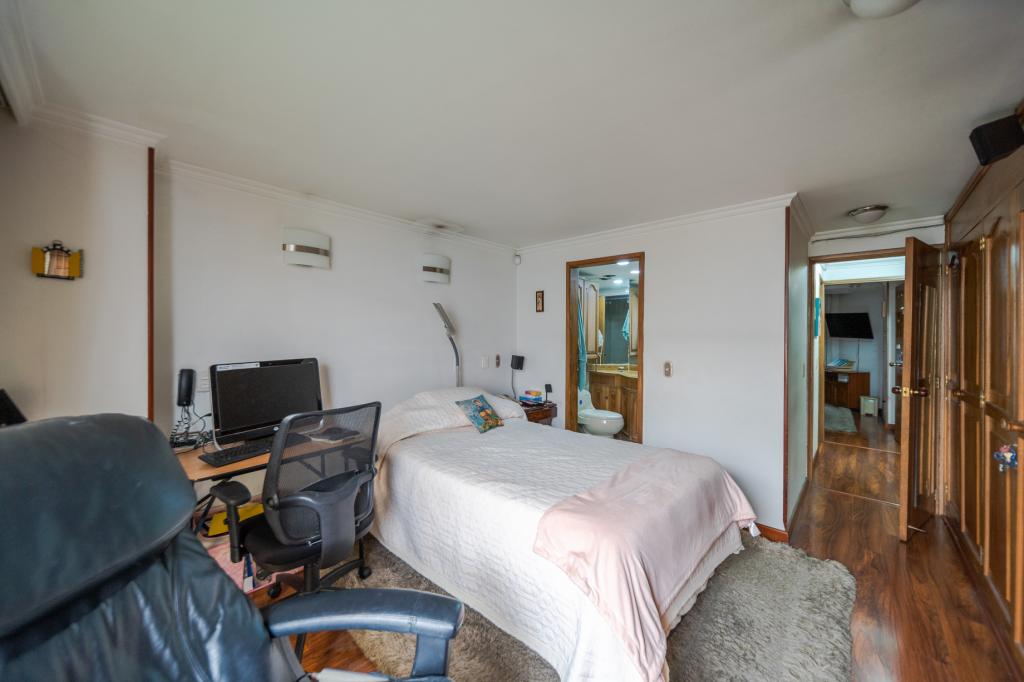 Apartamento en venta en Rincon Del Chico, Bogotá · foto 17 de 24