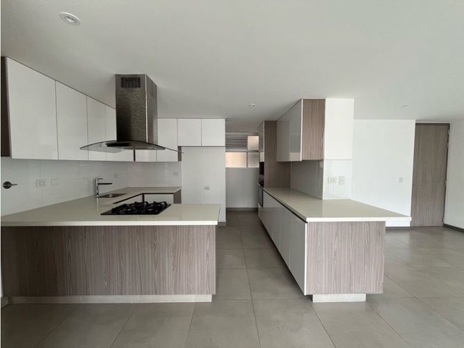 Apartamento de 3 alcobas en venta en Otraparte, Envigado, 114 m² · foto 1 de 24