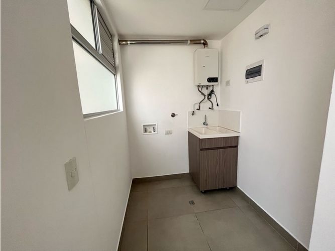 Apartamento de 3 alcobas en venta en Otraparte, Envigado, 114 m² · foto 4 de 24