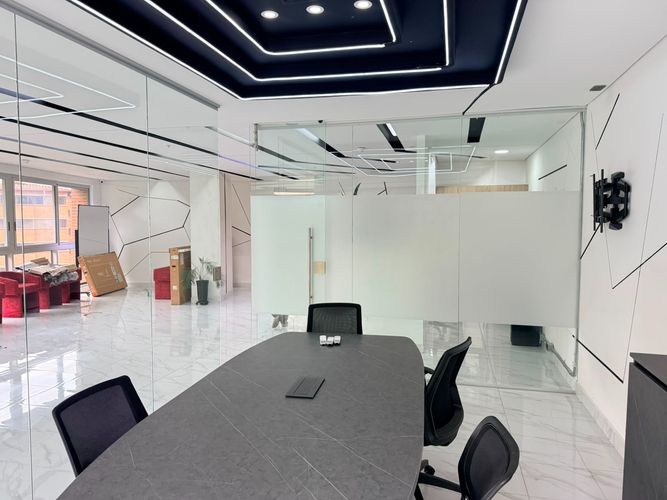 Oficina en arriendo en El Poblado, Medellín, 96 m² · foto 8 de 15