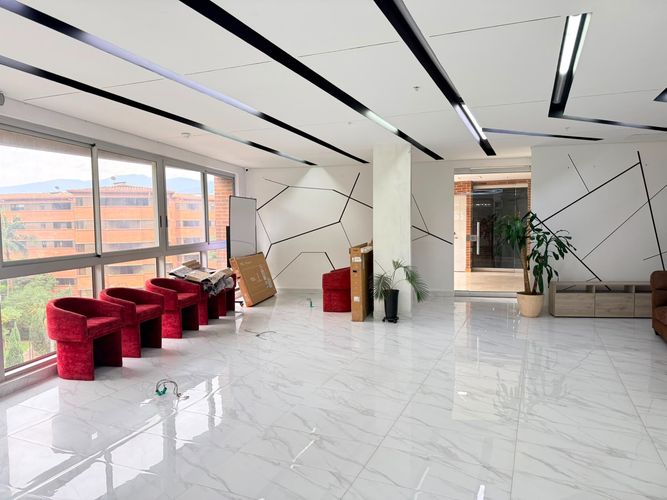 Oficina en arriendo en El Poblado, Medellín, 96 m² · foto 10 de 15