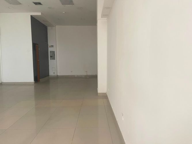 Local en arriendo en Colombia, Medellín, 51 m² · foto 2 de 5