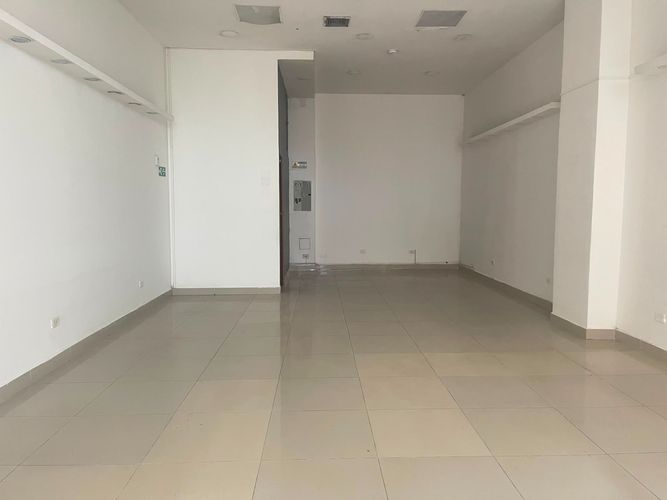 Local en arriendo en Colombia, Medellín, 51 m² · foto 4 de 5