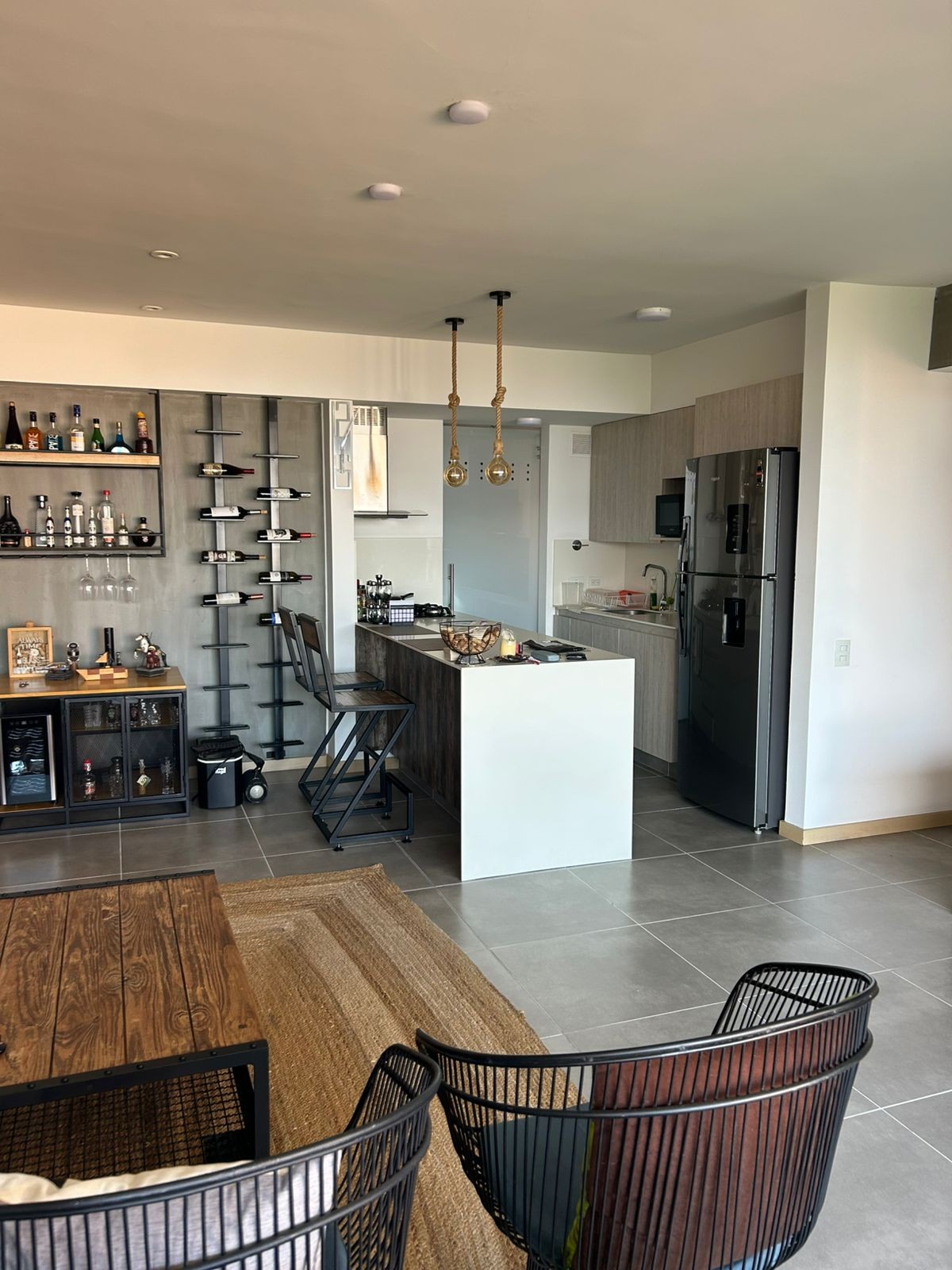 Apartamento en venta en Loma De Las Brujas, Envigado · foto 3 de 24