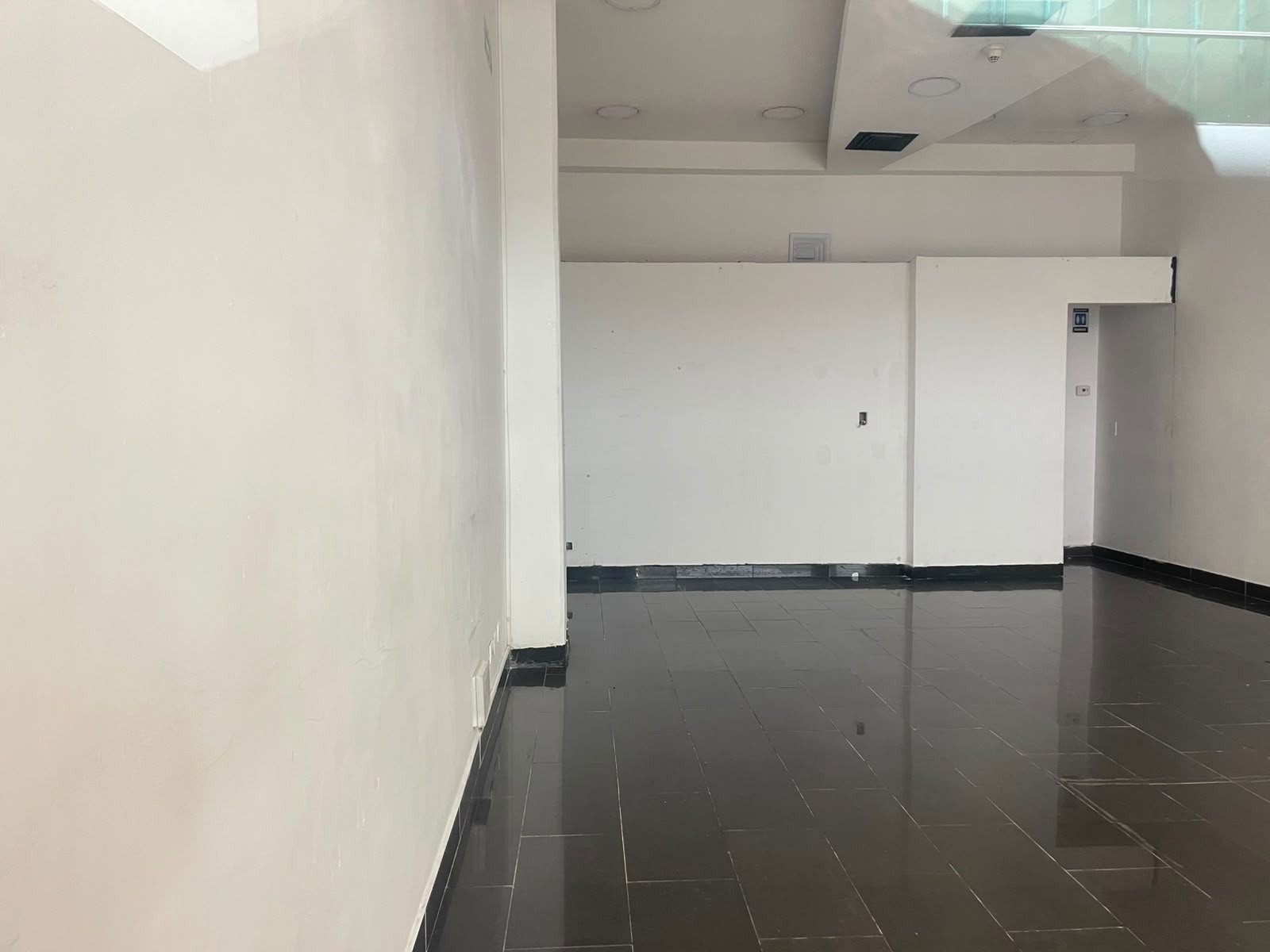 Local en Arriendo en El Poblado, Medellín