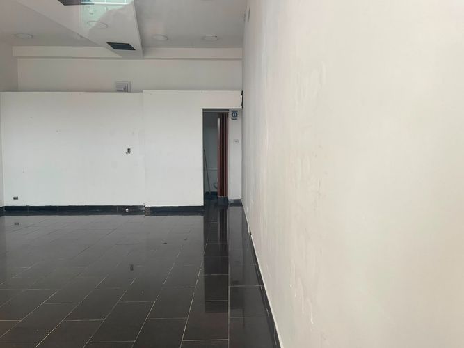 Local en arriendo en El Poblado, Medellín, 51 m² · foto 5 de 5