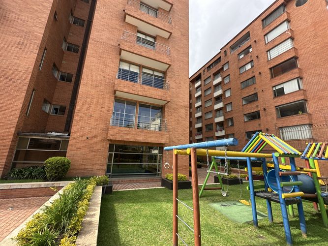 Apartamento en venta en La Calleja, Bogotá · foto 2 de 24