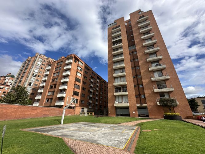 Apartamento en venta en La Calleja, Bogotá · foto 3 de 24