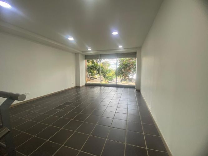 Local en arriendo en El Poblado, Medellín, 60 m² · foto 9 de 12