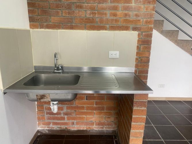 Local en arriendo en El Poblado, Medellín, 60 m² · foto 7 de 12