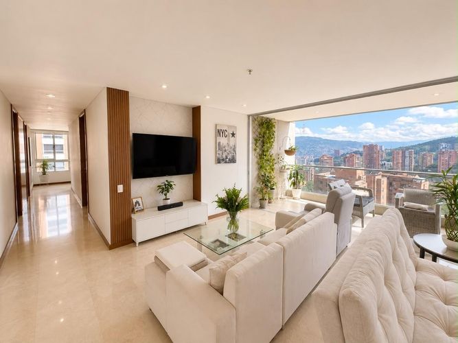Apartamento de 3 alcobas en arriendo en El Poblado, Medellín, 175 m² · foto 2 de 20
