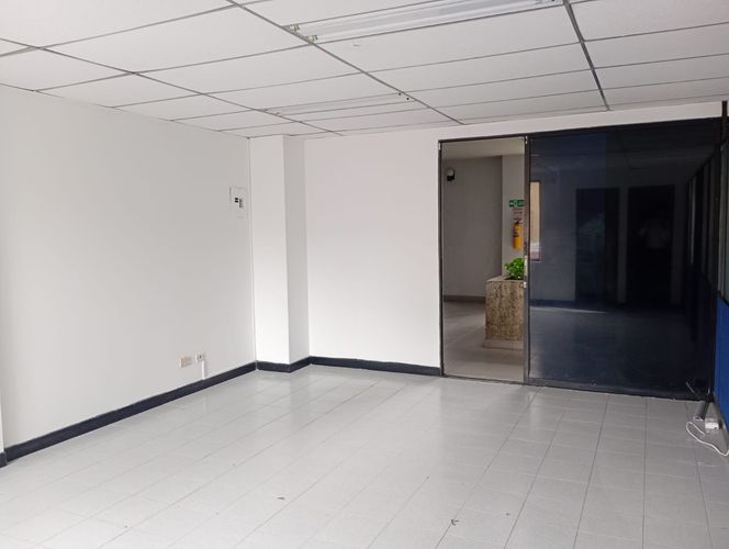 Oficina en arriendo en Laureles, Medellín, 45 m² · foto 7 de 9