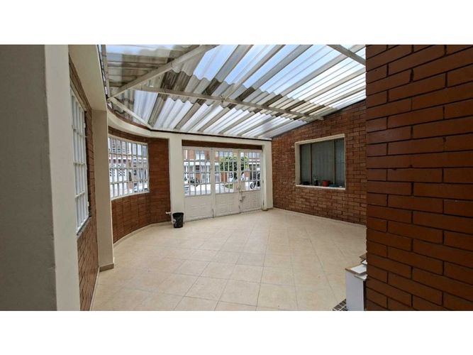 Casa de 4 alcobas en venta en Americas Occidental, Bogotá, 90 m² · foto 8 de 24