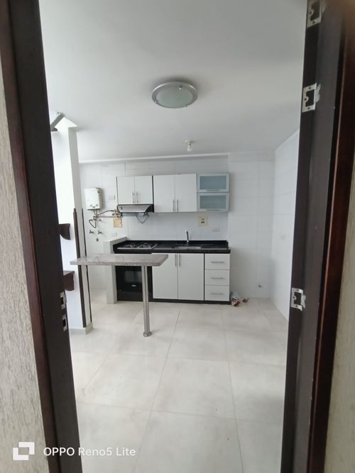 Apartamento de 2 alcobas en venta en San Alonso, Bucaramanga, 48 m² · foto 2 de 8