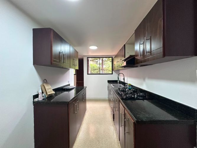 Apartamento de 3 alcobas en arriendo en Las Lomas, Medellín, 145 m² · foto 4 de 18