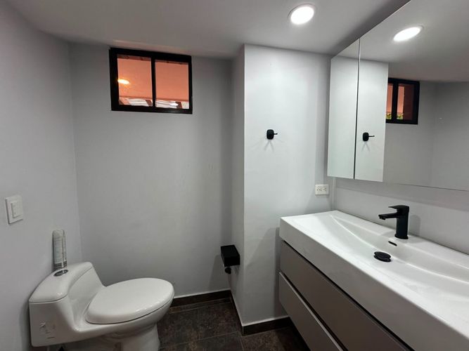 Apartamento de 3 alcobas en arriendo en Las Lomas, Medellín, 145 m² · foto 16 de 18
