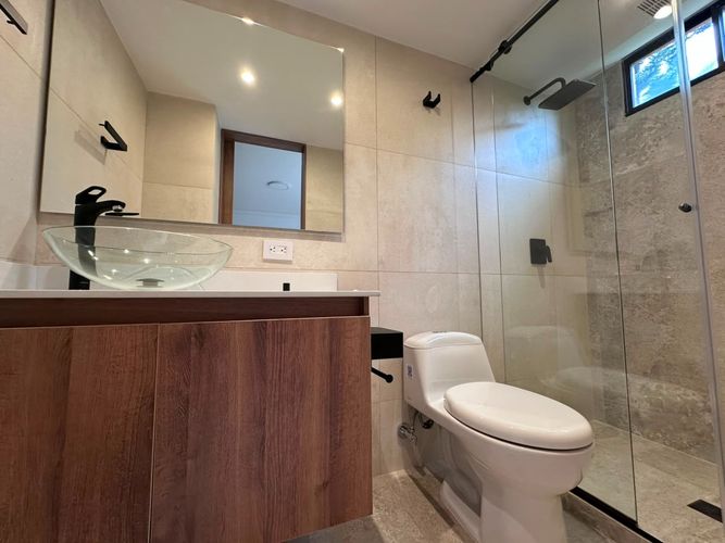 Apartamento de 3 alcobas en arriendo en Las Lomas, Medellín, 145 m² · foto 15 de 18