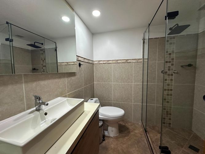 Apartamento de 3 alcobas en arriendo en Las Lomas, Medellín, 145 m² · foto 14 de 18
