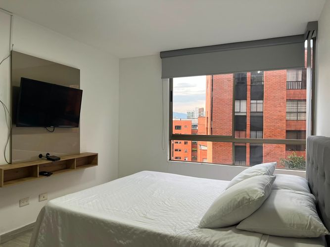 Apartamento de 3 alcobas en arriendo en El Poblado, Medellín, 89 m² · foto 9 de 15