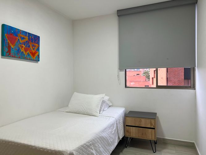 Apartamento de 3 alcobas en arriendo en El Poblado, Medellín, 89 m² · foto 12 de 15