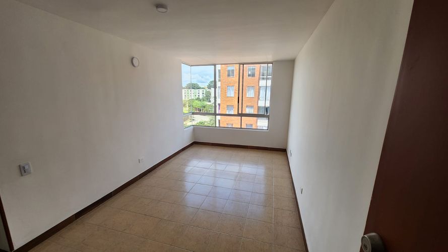 Apartamento en venta en El Ingenio, Cali · foto 4 de 19