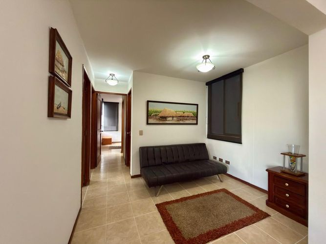 Apartamento de 3 alcobas en arriendo en El Poblado, Medellín, 89 m² · foto 7 de 12