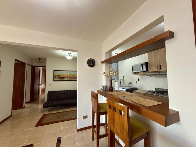 Apartamento de 3 alcobas en arriendo en El Poblado, Medellín, 89 m² · foto 6 de 12