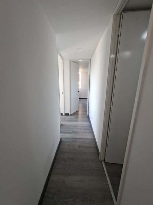 Apartamento de 3 alcobas en arriendo en El Diamante No. 2, Medellín, 70 m² · foto 2 de 12