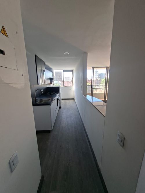 Apartamento de 3 alcobas en arriendo en El Diamante No. 2, Medellín, 70 m² · foto 7 de 12