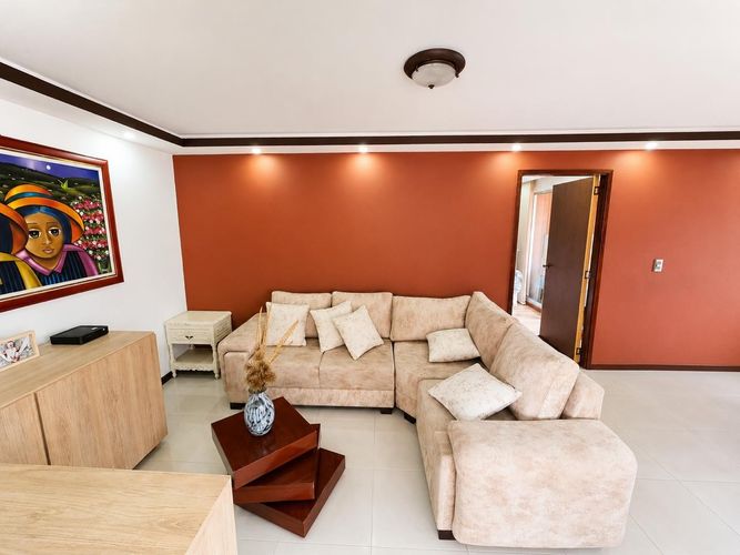 Apartamento de 3 alcobas en venta en Pandiaco, Pasto, 131 m² · foto 4 de 9
