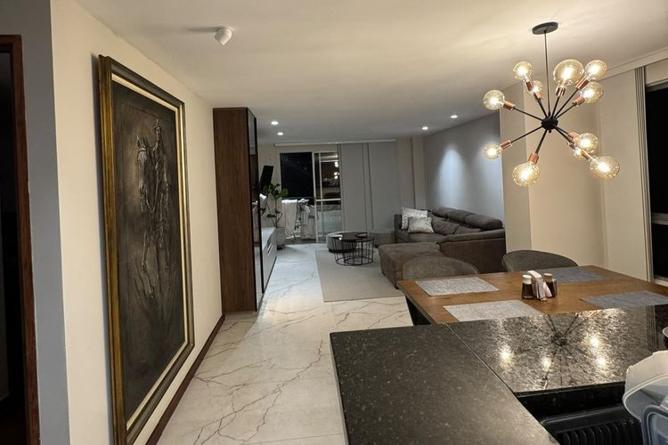 Apartamento de 3 alcobas en venta en Bosques De Zuñiga, Envigado, 121 m² · foto 3 de 6