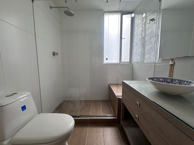 Apartamento de 3 alcobas en arriendo en El Poblado, Medellín, 160 m² · foto 18 de 20