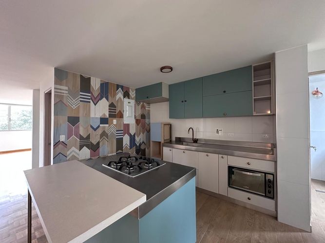 Apartamento de 3 alcobas en arriendo en El Poblado, Medellín, 160 m² · foto 4 de 20