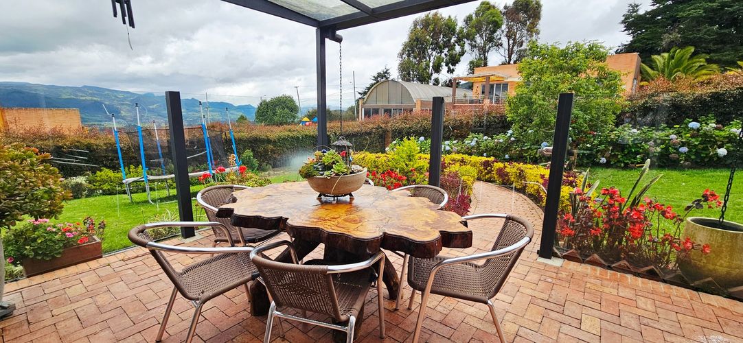 Casa de 4 alcobas en arriendo en Yerbabuena, Sopó, 260 m² · foto 11 de 24