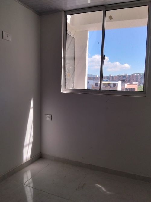 Apartamento de 2 alcobas en venta en Puerto Madero, Girón, 42 m² · foto 11 de 13