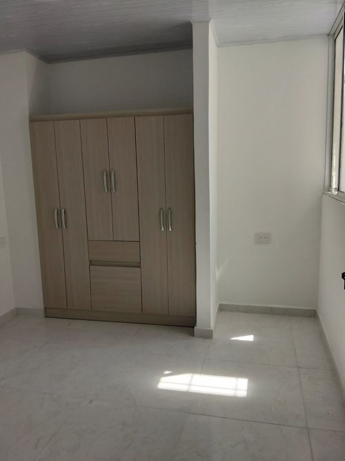 Apartamento de 2 alcobas en venta en Puerto Madero, Girón, 42 m² · foto 4 de 13